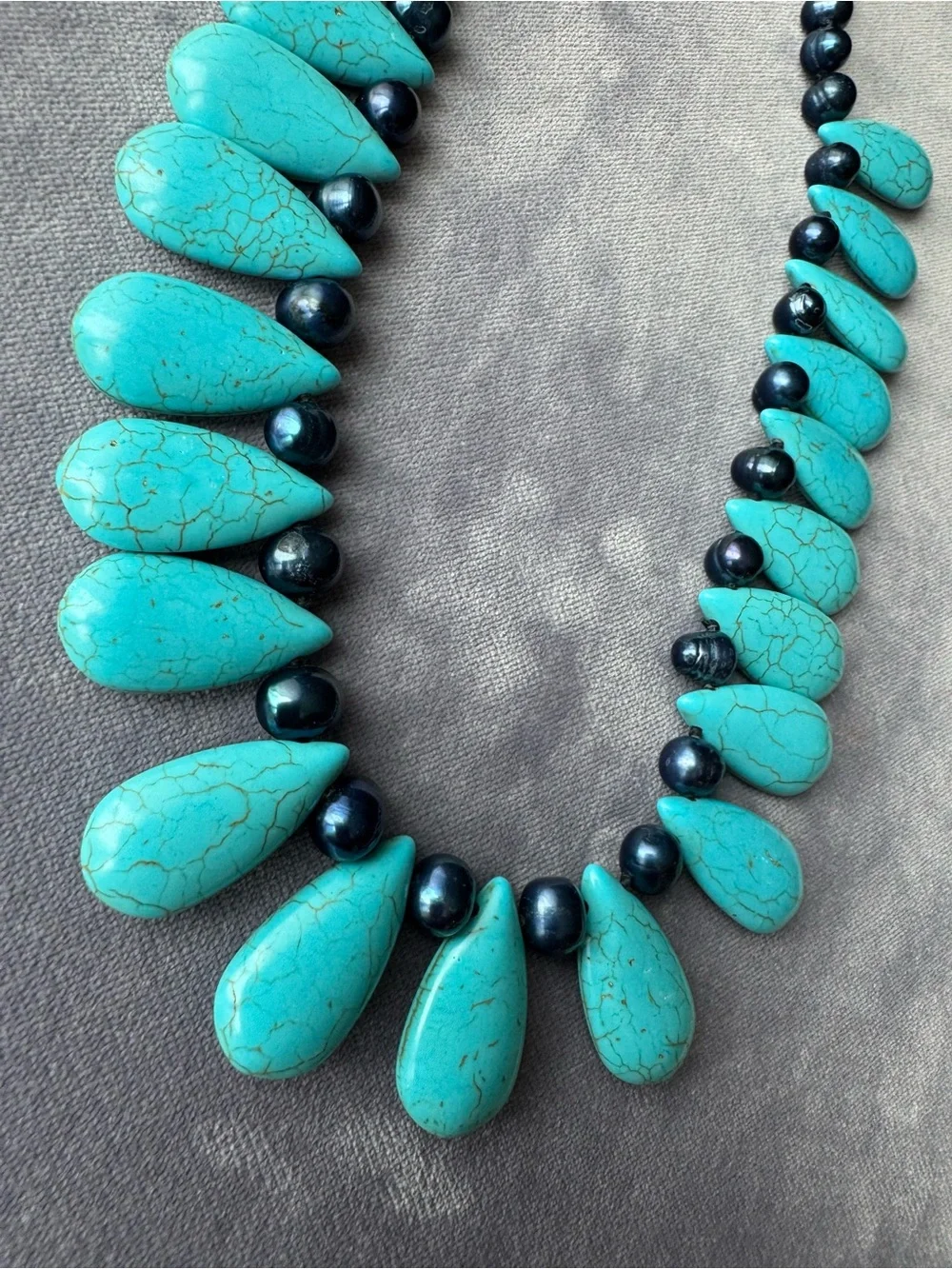 NWOT Tuckernuck Turquoise and Black Pearl Necklace
